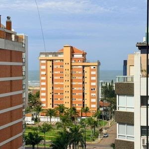 Apartamento com 210m², 4 dormitórios, 4 suítes, 3 vagas no Vanguard em Torres para Comprar