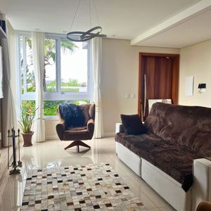 Casa com 180m², 3 dormitórios, 1 suíte, 4 vagas no bairro Novo Passo em Passo de Torres para Comprar