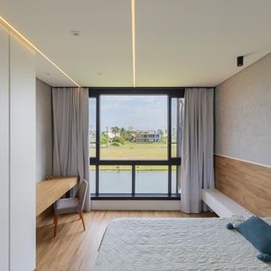 Casa de Condomínio com 244m², 4 dormitórios, 4 suítes, 2 vagas no Condomínio Ilhas Park em Torres para Comprar