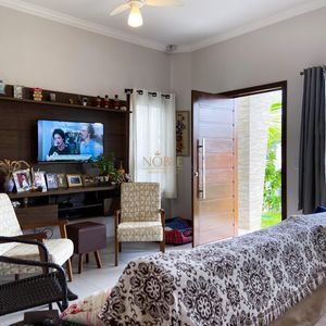 Casa com 100m², 2 dormitórios, 1 suíte, 2 vagas no bairro Bella Torres em Passo de Torres para Comprar