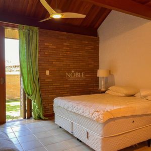 Casa, 4 dormitórios, 2 suítes, 3 vagas no bairro Praia Grande em Torres para Comprar