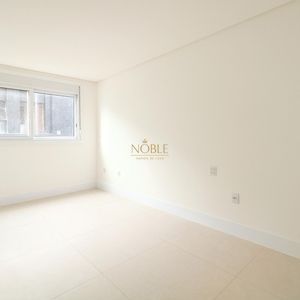 Apartamento com 130m², 3 dormitórios, 1 suíte, 2 vagas no Monterrey em Torres para Comprar
