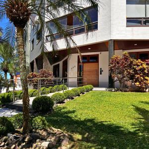 Apartamento com 150m², 3 dormitórios, 1 suíte, 1 vaga no Torre de La Cité em Torres para Comprar