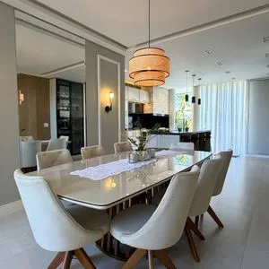 Casa de Condomínio com 206m², 4 dormitórios, 4 suítes, 2 vagas no Reserva das Águas em Torres para Comprar