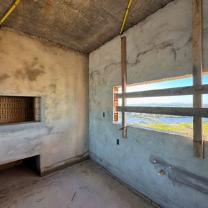 Apartamento com 98m², 2 dormitórios, 2 suítes, 2 vagas no Punta Del Sole em Torres para Comprar