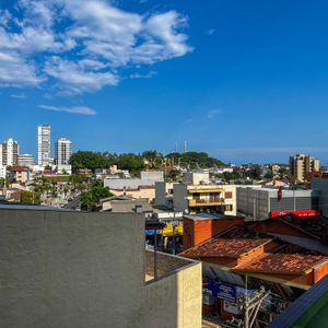 Apartamento com 65m², 2 dormitórios, 1 suíte, 1 vaga no Del Porto em Torres para Comprar