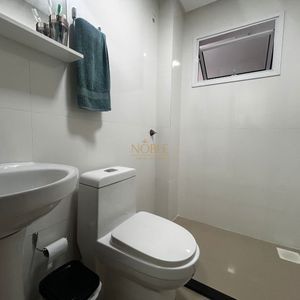 Apartamento com 60m², 2 dormitórios, 1 suíte, 1 vaga no Residencial Morada do Sol em Torres para Comprar