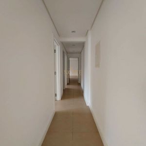 Apartamento com 109m², 3 dormitórios, 1 suíte, 1 vaga no San Pietro em Torres para Comprar