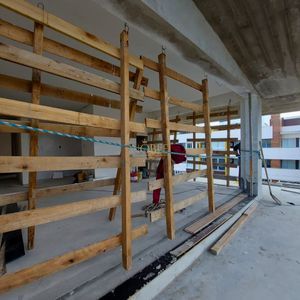 Apartamento com 99m², 2 dormitórios, 2 suítes, 2 vagas no Florença em Torres para Comprar