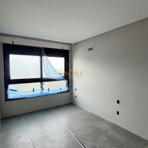 Apartamento com 75m², 2 dormitórios, 2 suítes, 1 vaga no Rambla Del Mar em Torres para Comprar