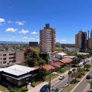 Apartamento com 153m², 4 dormitórios, 1 suíte, 1 vaga no Monte Carlo em Torres para Comprar