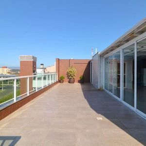 Cobertura com 226m², 3 dormitórios, 1 suíte, 2 vagas no Morada da Cal em Torres para Comprar