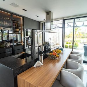 Casa de Condomínio com 373m², 3 dormitórios, 3 suítes, 2 vagas no Reserva das Águas em Torres para Comprar