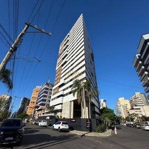 Apartamento com 98m², 2 dormitórios, 2 suítes, 2 vagas no Punta Del Sole em Torres para Comprar