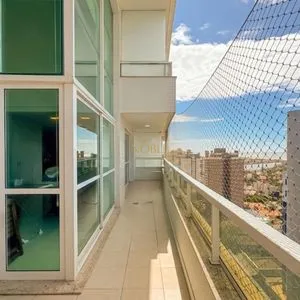 Apartamento com 155m², 3 dormitórios, 3 suítes, 2 vagas no Tutto Residenziale em Torres para Comprar