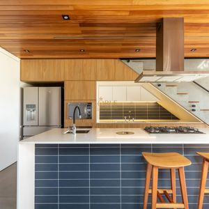 Casa de Condomínio com 244m², 4 dormitórios, 4 suítes, 2 vagas no Condomínio Ilhas Park em Torres para Comprar