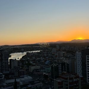 Apartamento com 90m², 2 dormitórios, 2 suítes, 1 vaga no Maui Residencial em Torres para Comprar