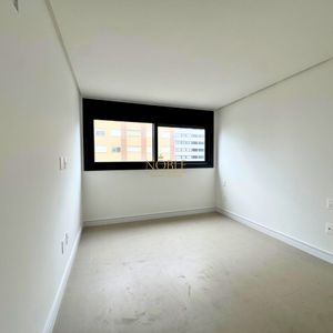 Apartamento com 117m², 3 dormitórios, 3 suítes, 2 vagas no Freedom em Torres para Comprar