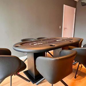 Apartamento com 70m², 2 dormitórios, 1 suíte, 2 vagas no Toronto em Torres para Comprar