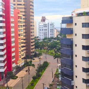 Apartamento com 135m², 3 dormitórios, 3 suítes, 2 vagas no Montalcino em Torres para Comprar