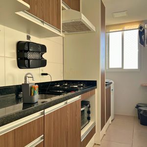 Apartamento com 59m², 2 dormitórios, 1 suíte, 1 vaga no Residencial Jardim Europa em Torres para Comprar