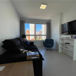 Apartamento com 70m², 2 dormitórios, 1 suíte, 1 vaga no Monet em Torres para Comprar