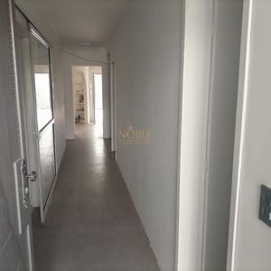 Sobrado com 350m², 5 dormitórios, 1 suíte, 4 vagas no bairro Centro em Torres para Comprar