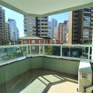 Apartamento com 263m², 4 dormitórios, 4 suítes, 4 vagas no Neptuno em Torres para Comprar