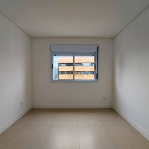 Apartamento com 109m², 3 dormitórios, 1 suíte, 1 vaga no San Pietro em Torres para Comprar