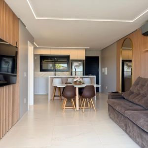 Casa, 2 dormitórios, 2 suítes, 1 vaga no bairro Morada das Palmeiras em Torres para Comprar