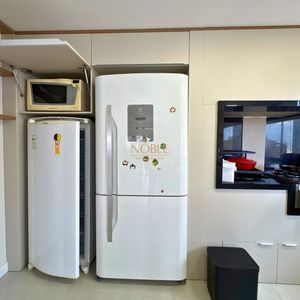 Apartamento com 161m², 4 dormitórios, 4 suítes, 2 vagas no Mare Blu em Torres para Comprar