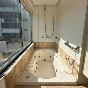 Apartamento com 117m², 3 dormitórios, 3 suítes, 1 vaga no Lex Center em Torres para Comprar