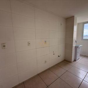 Apartamento com 59m², 2 dormitórios, 1 suíte, 1 vaga no Residencial Jardim Europa em Torres para Comprar