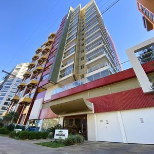 Cobertura com 167m², 3 dormitórios, 1 suíte, 2 vagas no Dom Raphael em Torres para Comprar