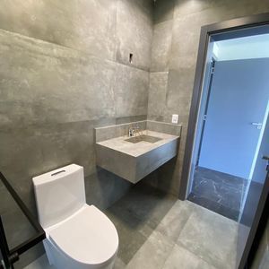 Casa de Condomínio com 275m², 3 dormitórios, 3 suítes, 2 vagas no Ocean Side em Torres para Comprar