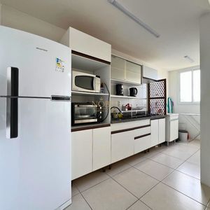 Apartamento com 59m², 2 dormitórios, 1 suíte, 1 vaga no Residencial Jardim Europa em Torres para Comprar