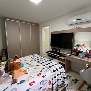 Apartamento com 220m², 4 dormitórios, 4 suítes, 2 vagas no Vitra em Torres para Comprar