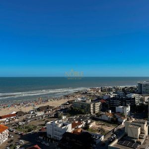 Apartamento com 240m², 4 dormitórios, 4 suítes, 3 vagas no Blue Diamond em Torres para Comprar