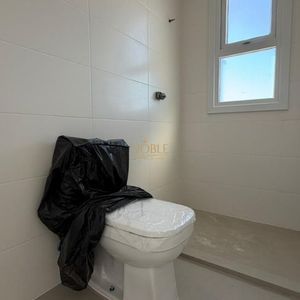 Apartamento com 121m², 3 dormitórios, 3 suítes, 1 vaga no Punta Del Sole em Torres para Comprar