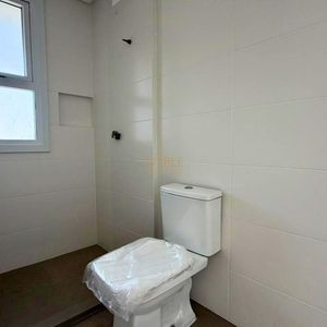 Apartamento com 85m², 2 dormitórios, 2 suítes, 1 vaga no Punta Del Sole em Torres para Comprar