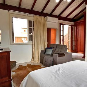 Casa de Condomínio com 161m², 5 dormitórios, 1 suíte, 3 vagas no Condomínio Plaza Guarita em Torres para Comprar