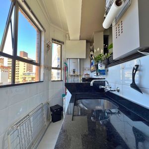 Apartamento com 98m², 3 dormitórios, 1 suíte, 1 vaga no Mar de Flores em Torres para Comprar