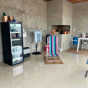 Casa com 180m², 3 dormitórios, 1 suíte, 4 vagas no bairro Novo Passo em Passo de Torres para Comprar