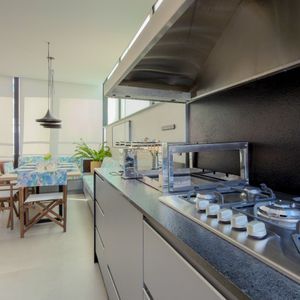 Cobertura com 220m², 3 dormitórios, 3 suítes, 2 vagas no Dona Iris em Torres para Comprar