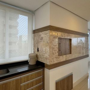 Apartamento com 197m², 3 dormitórios, 3 suítes, 2 vagas no Maranello em Torres para Comprar