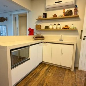 Casa com 200m², 3 dormitórios, 1 suíte, 2 vagas no bairro Praia Grande em Torres para Comprar