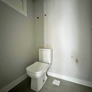 Apartamento com 90m², 2 dormitórios, 2 suítes, 2 vagas no Maui Residencial em Torres para Comprar