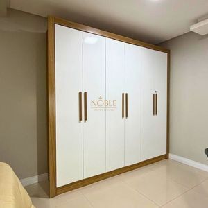 Apartamento com 75m², 2 dormitórios, 1 suíte, 1 vaga no Arca em Torres para Comprar