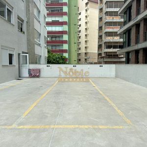 Apartamento com 130m², 3 dormitórios, 1 suíte, 2 vagas no Monterrey em Torres para Comprar