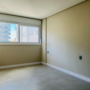Apartamento com 109m², 2 dormitórios, 2 suítes, 1 vaga no Ibiza em Torres para Comprar